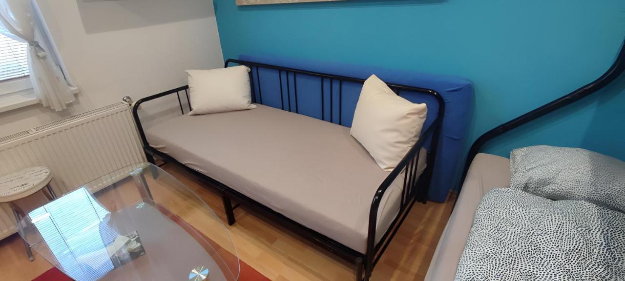 Blue Apartment In City Center, Best Location 브라티슬라바 외부 사진