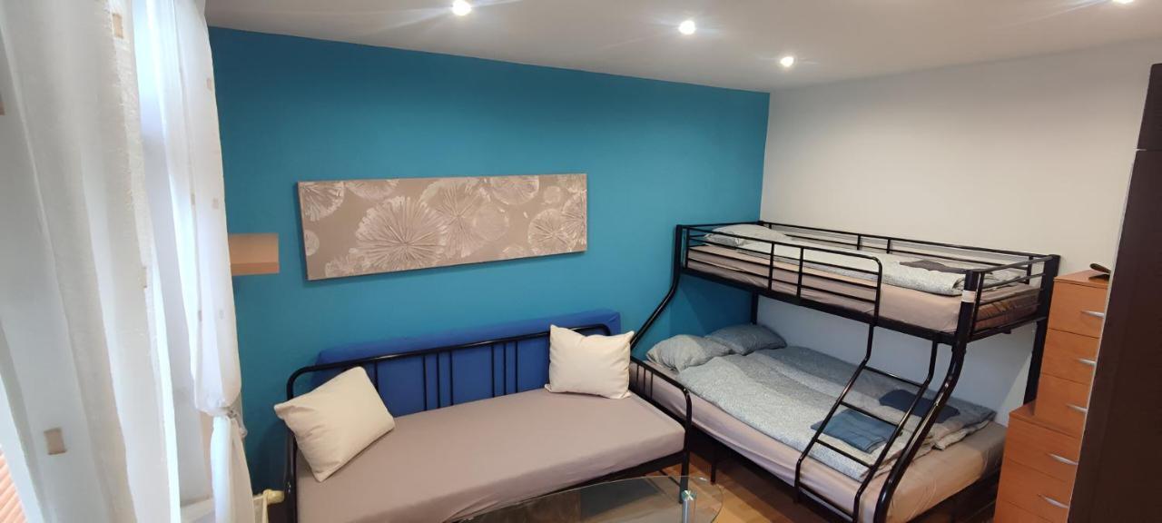 Blue Apartment In City Center, Best Location 브라티슬라바 외부 사진